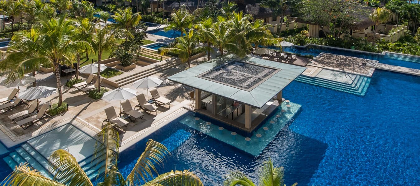 Pool Bar